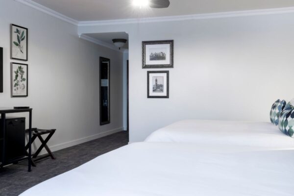Hilton Deluxe Family Room 9