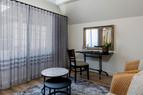 Hilton Deluxe Suite 5