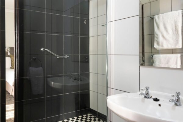 Hilton Executive Suite 8
